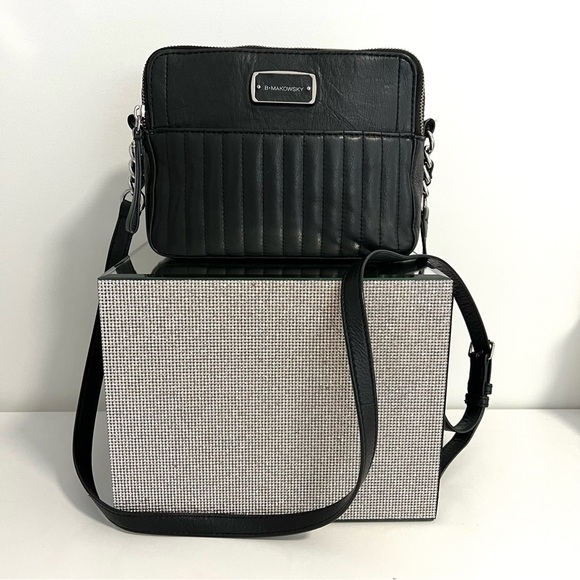 B.Makowsky Woman’s Leather Crossbody Bag - Picture 1 of 10